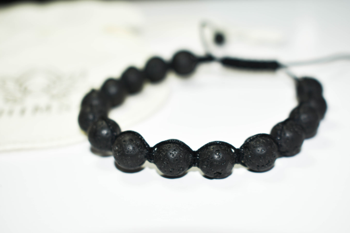 Pulsera de Piedra Lava – Conexión y estabilidad